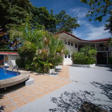 La Perlita Bed & Breakfast Jaco Luaran gambar