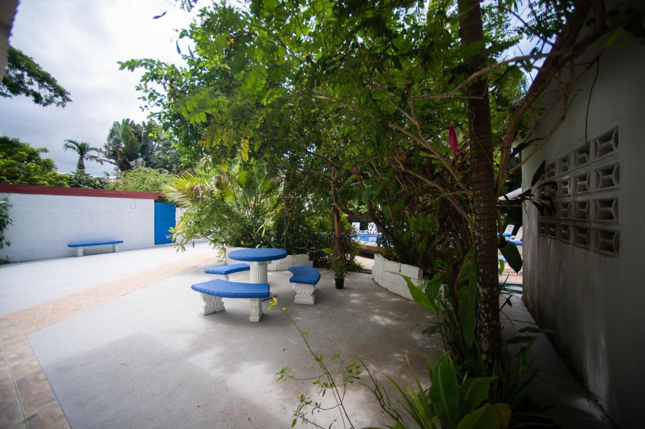 La Perlita Bed & Breakfast Jaco Luaran gambar
