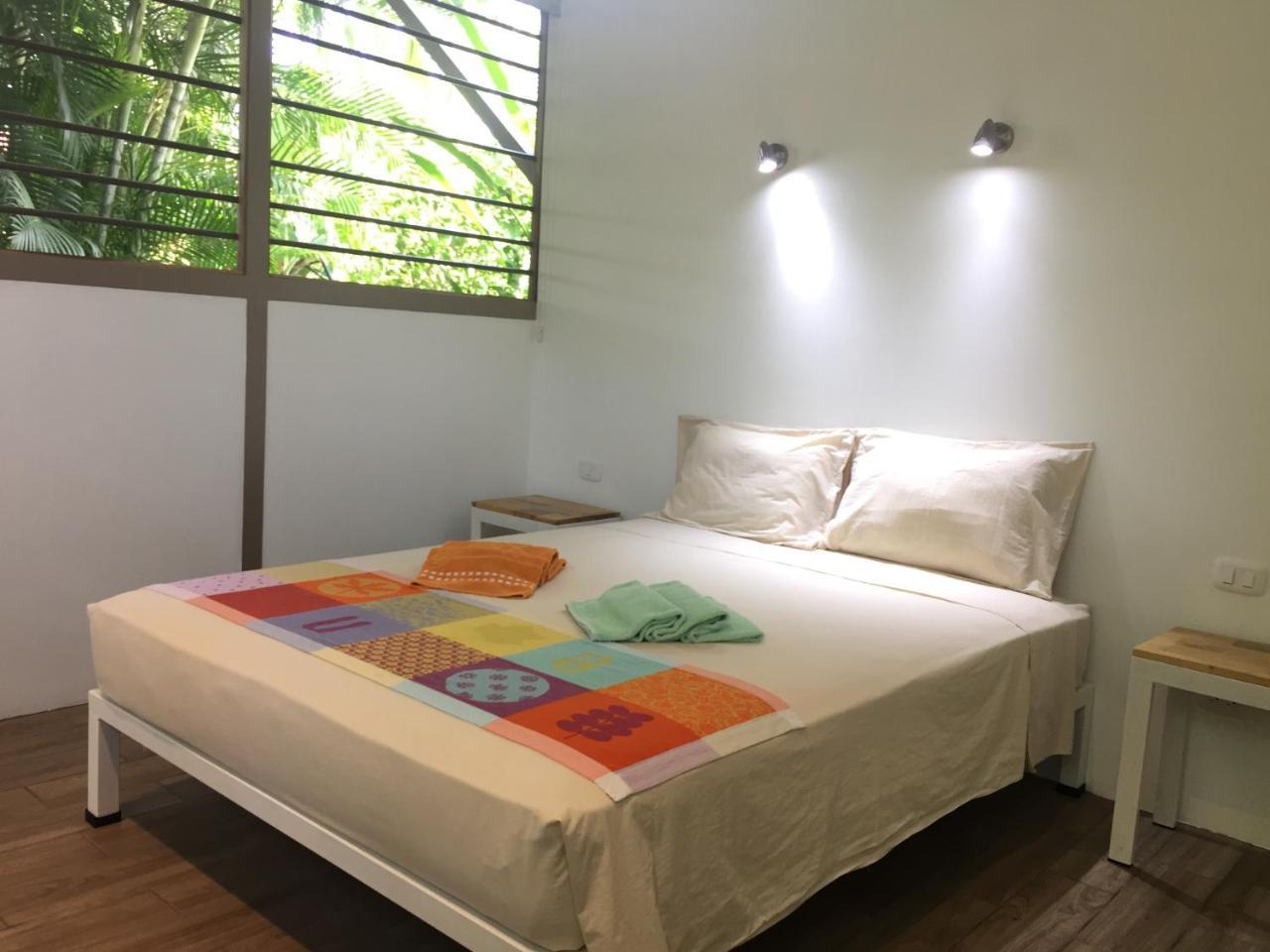 La Perlita Bed & Breakfast Jaco Luaran gambar