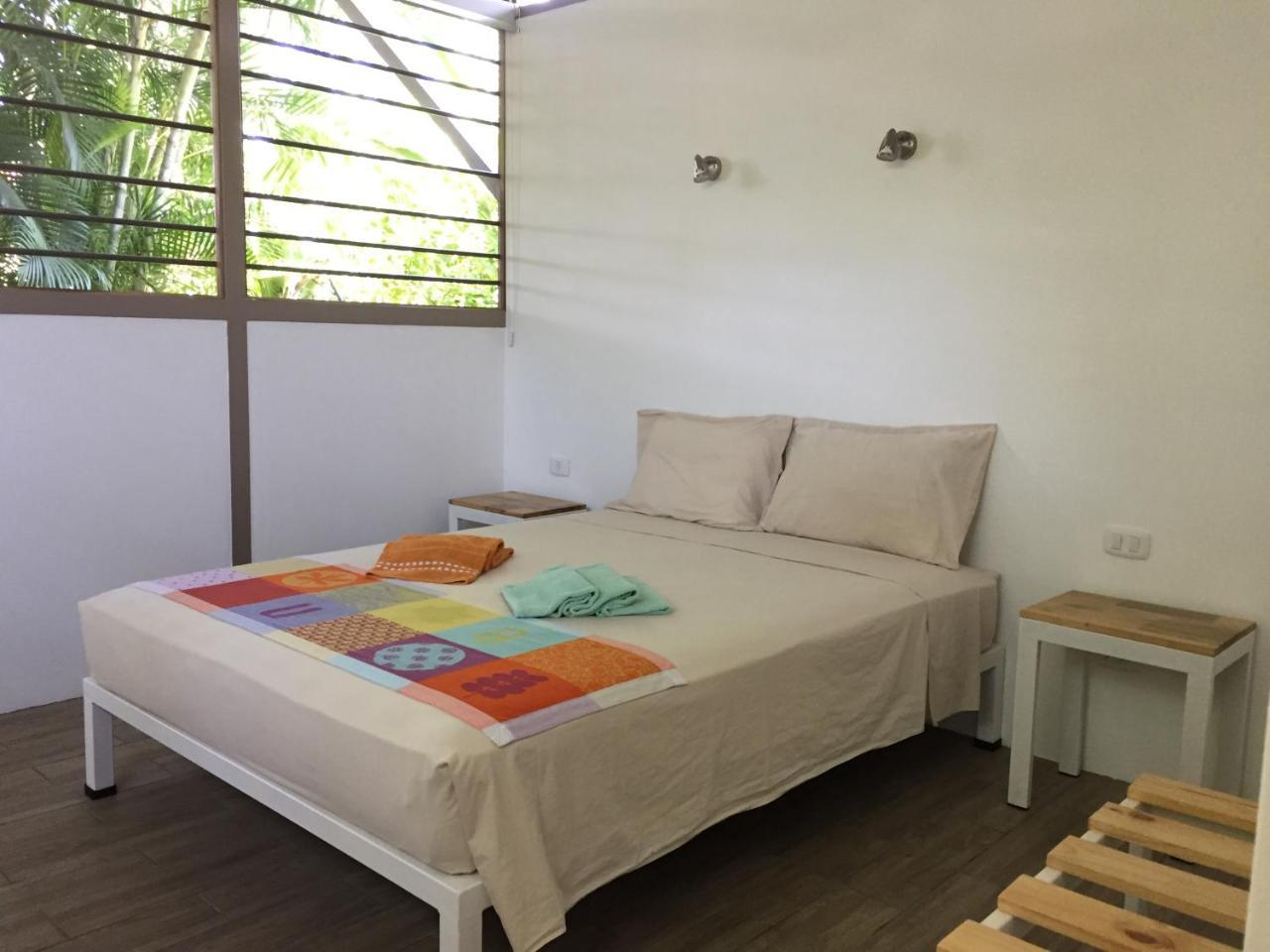 La Perlita Bed & Breakfast Jaco Luaran gambar