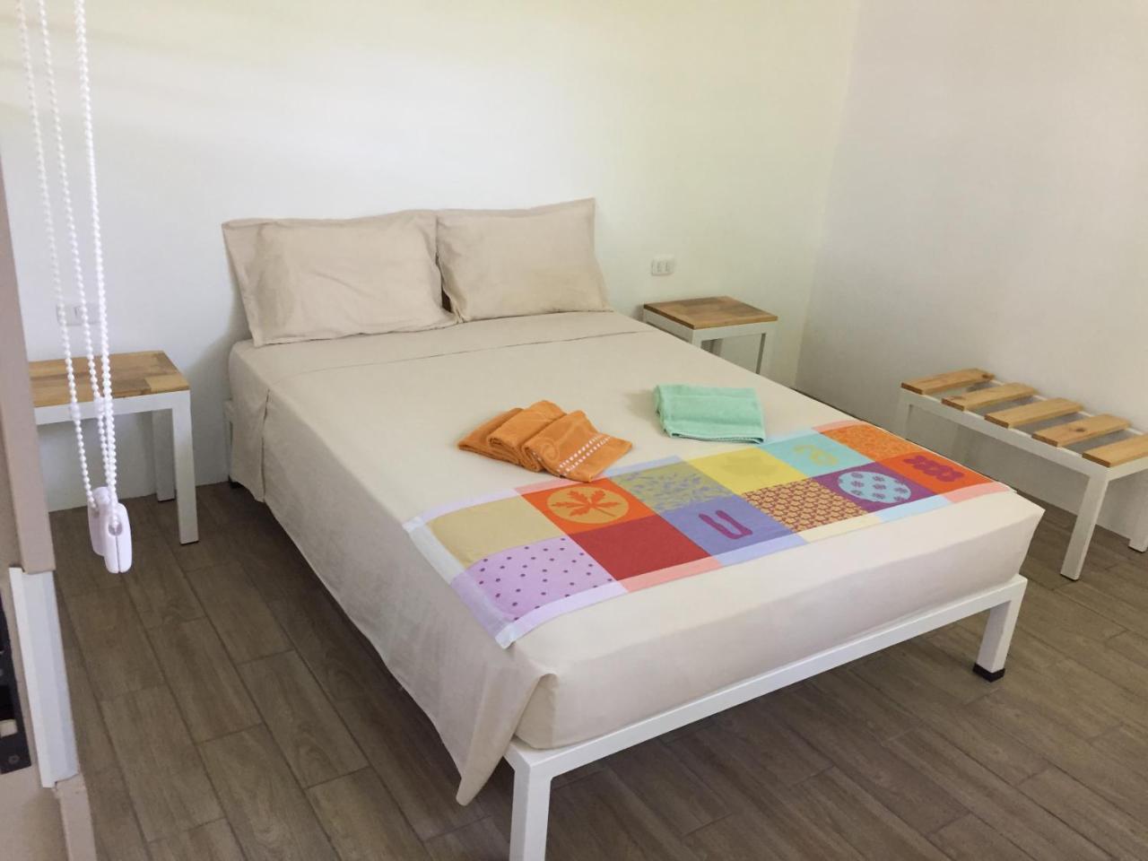 La Perlita Bed & Breakfast Jaco Luaran gambar