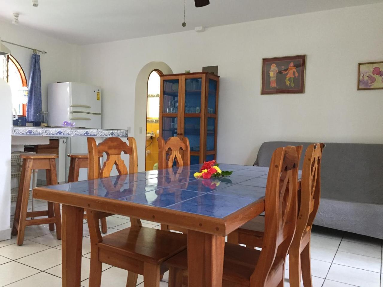 La Perlita Bed & Breakfast Jaco Luaran gambar