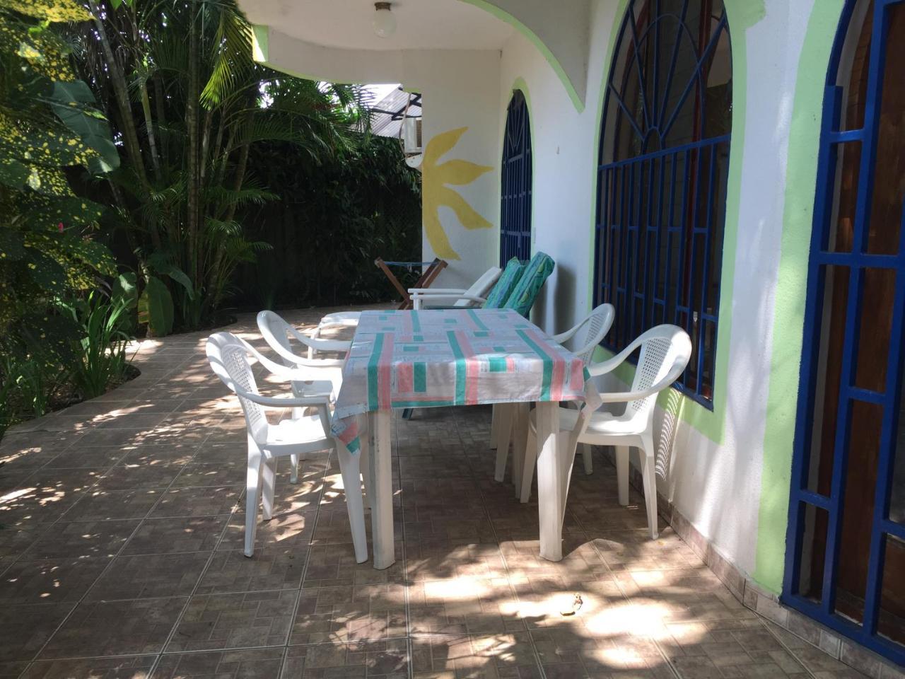 La Perlita Bed & Breakfast Jaco Luaran gambar