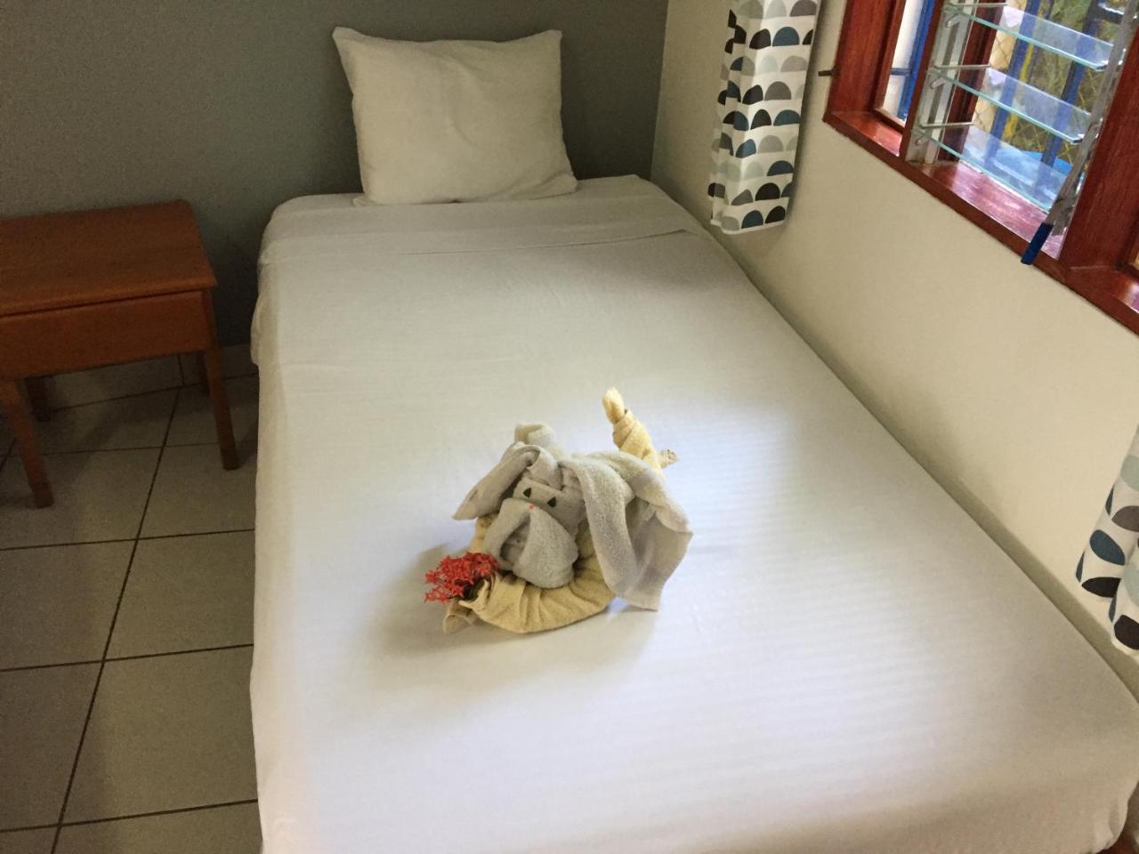 La Perlita Bed & Breakfast Jaco Luaran gambar