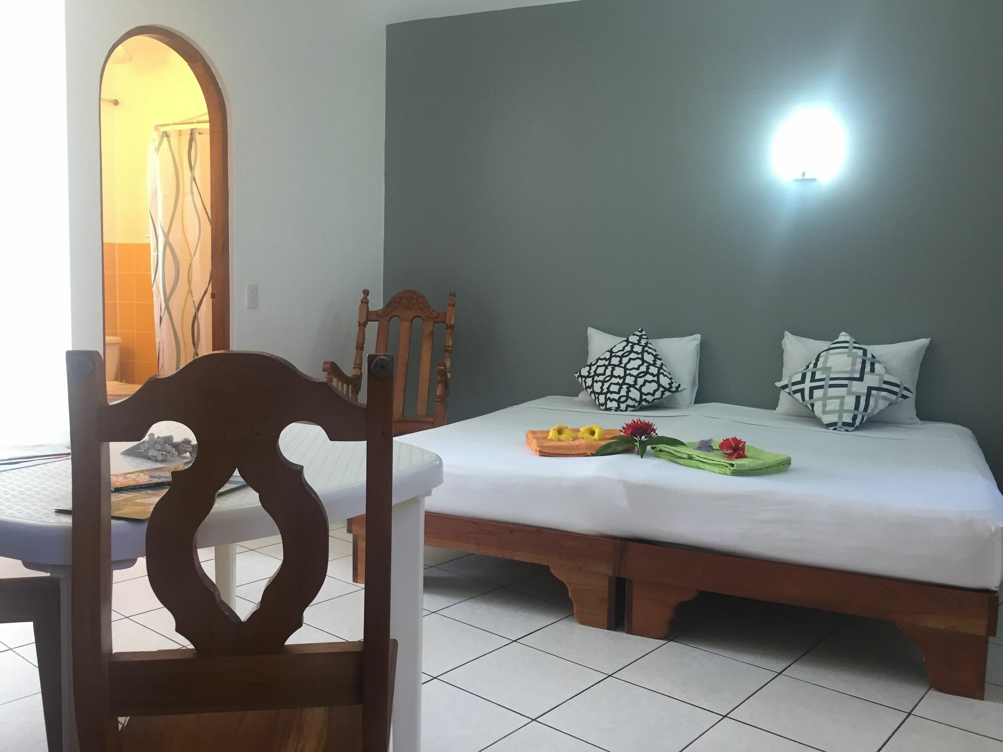 La Perlita Bed & Breakfast Jaco Luaran gambar