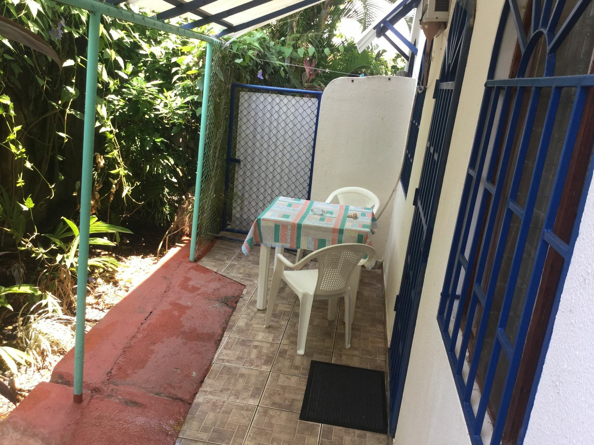 La Perlita Bed & Breakfast Jaco Luaran gambar